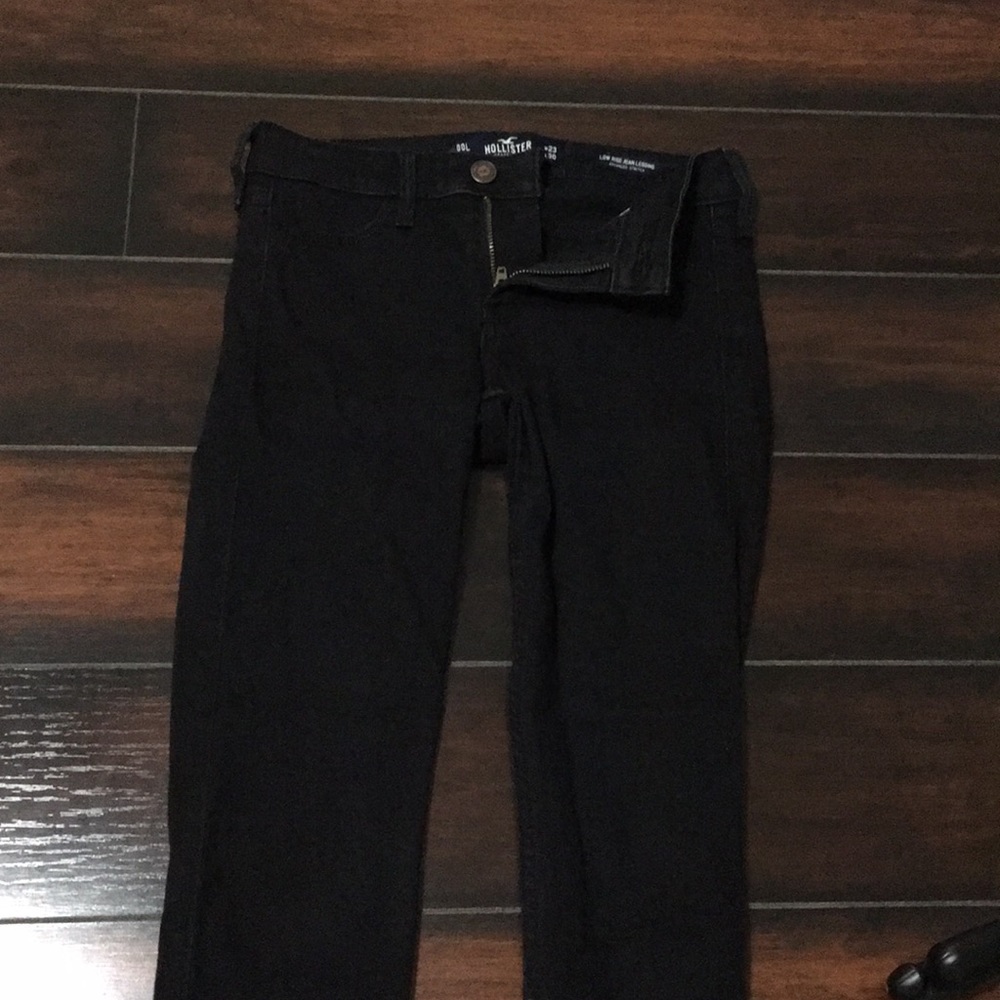 Black jeggings/jeans